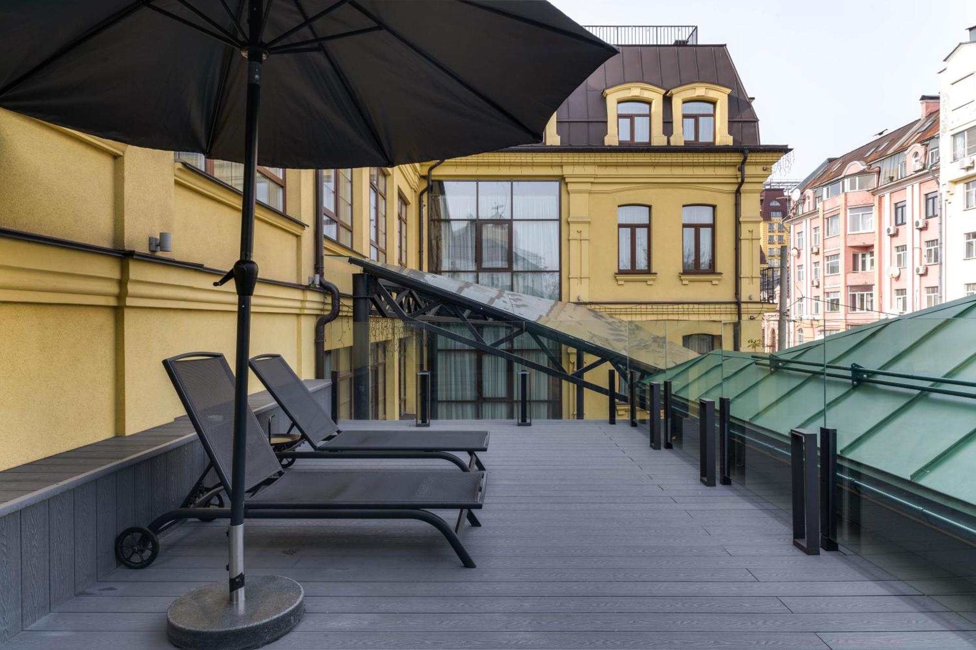 Bursa Hotel Киев Экстерьер фото